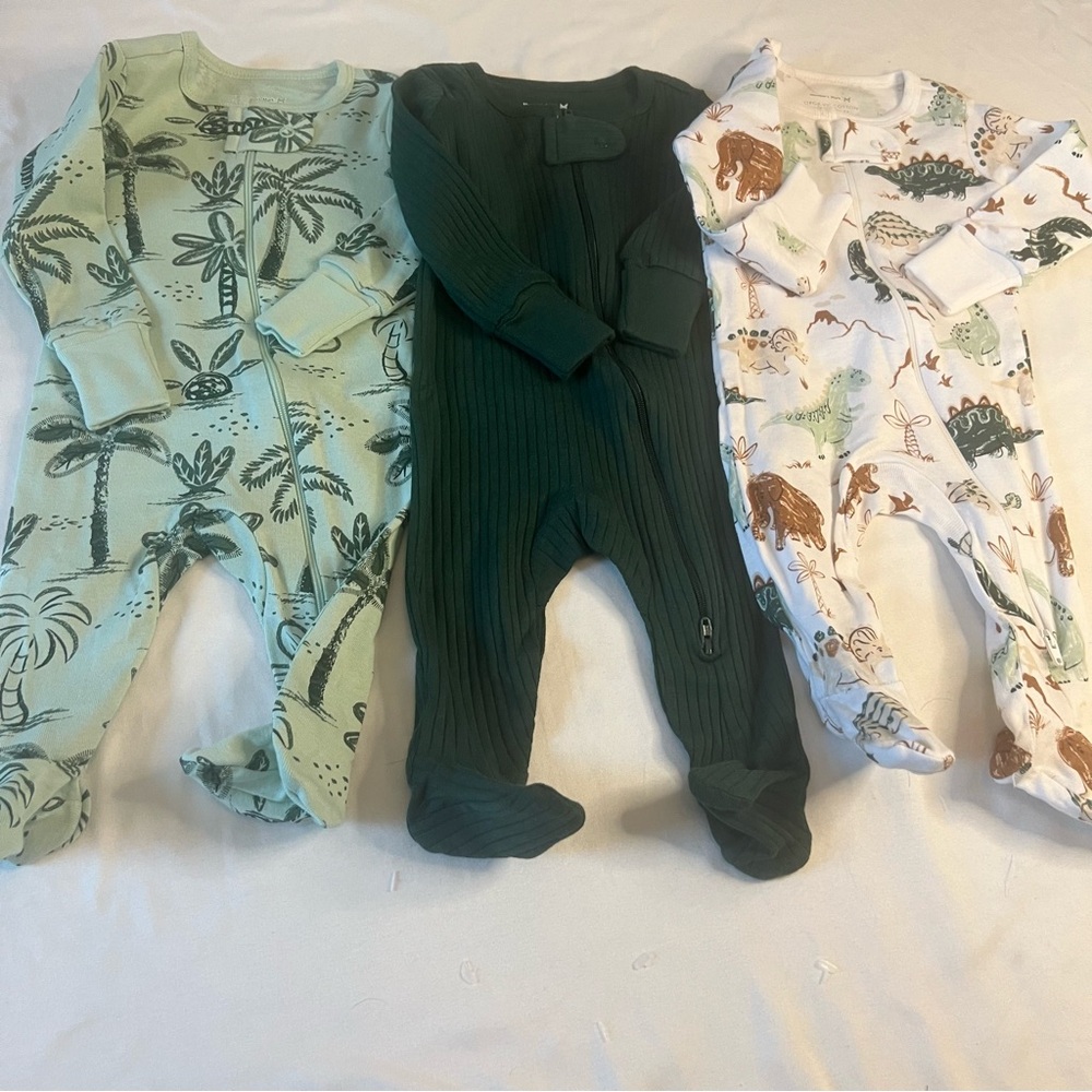 Bundle of 3 Member’s Mark Organic Cotton Zip Footed Pajamas Dino Palm Tree